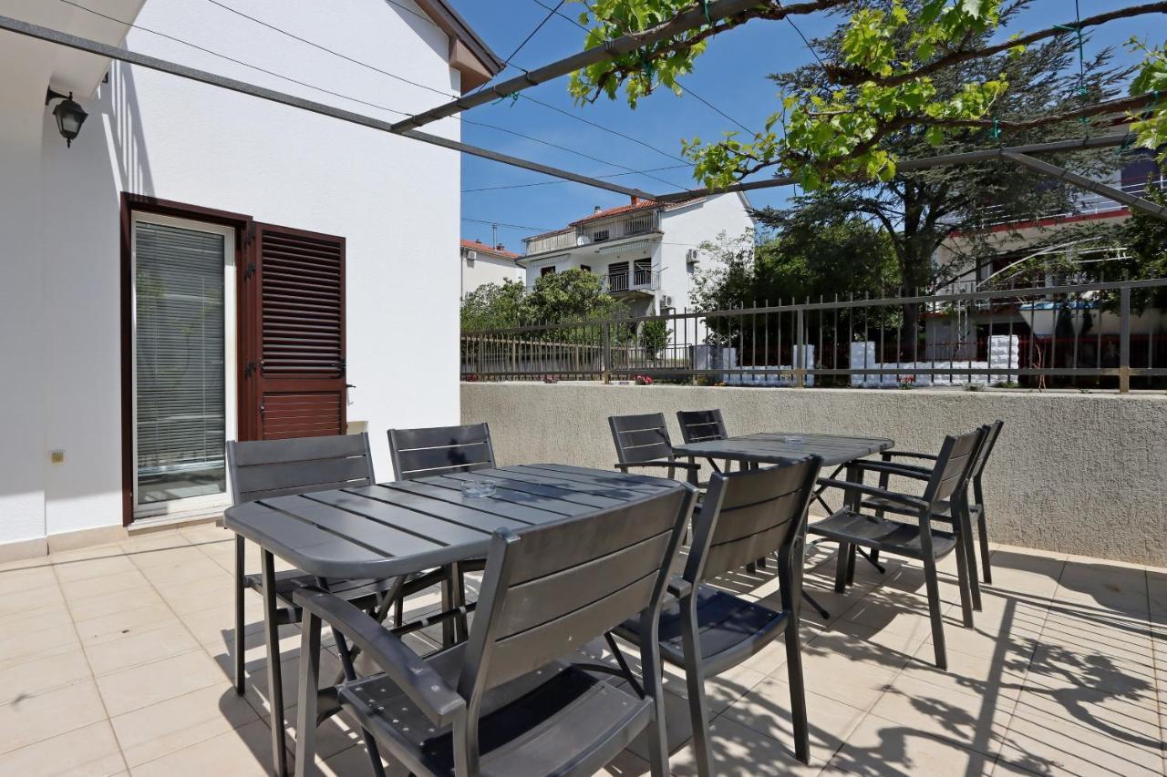 Apartments And Rooms With Parking Space Selce, Crikvenica - 2362 Exterior foto