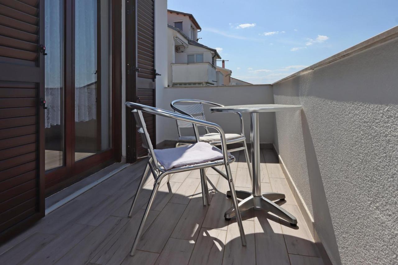 Apartments And Rooms With Parking Space Selce, Crikvenica - 2362 Exterior foto